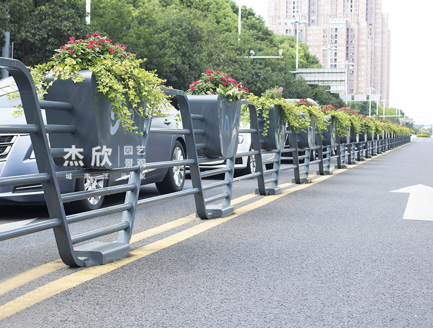 市政不銹鋼花箱質(zhì)量如何？