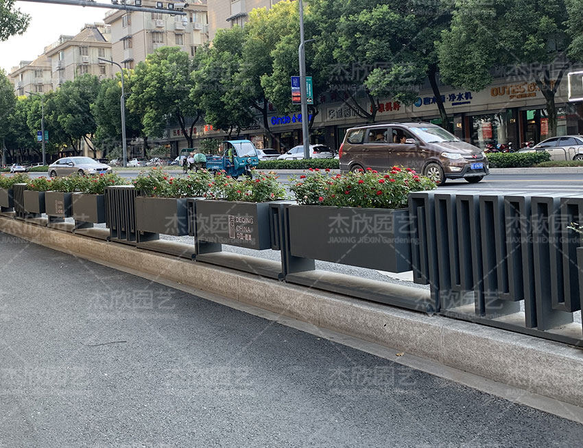 花箱護(hù)欄定制怎么選？