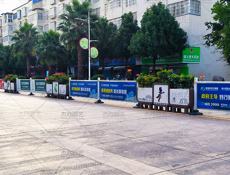 道路中央隔離花箱云南楚雄案例