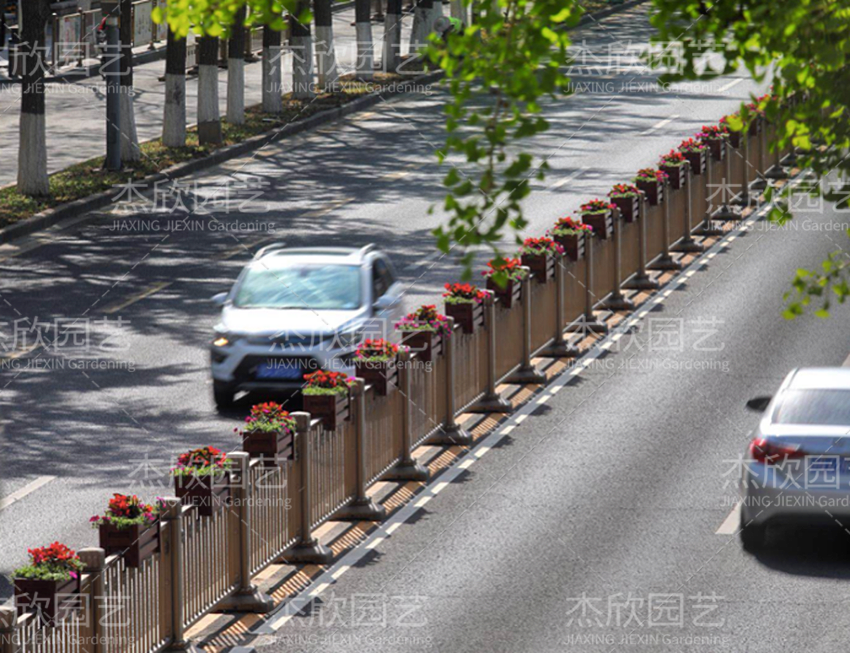 鋁合金花箱的優(yōu)勢(shì)有哪些？