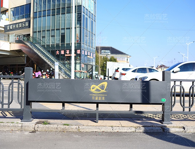 道路隔離花箱景觀花箱道路護(hù)欄浙江案例