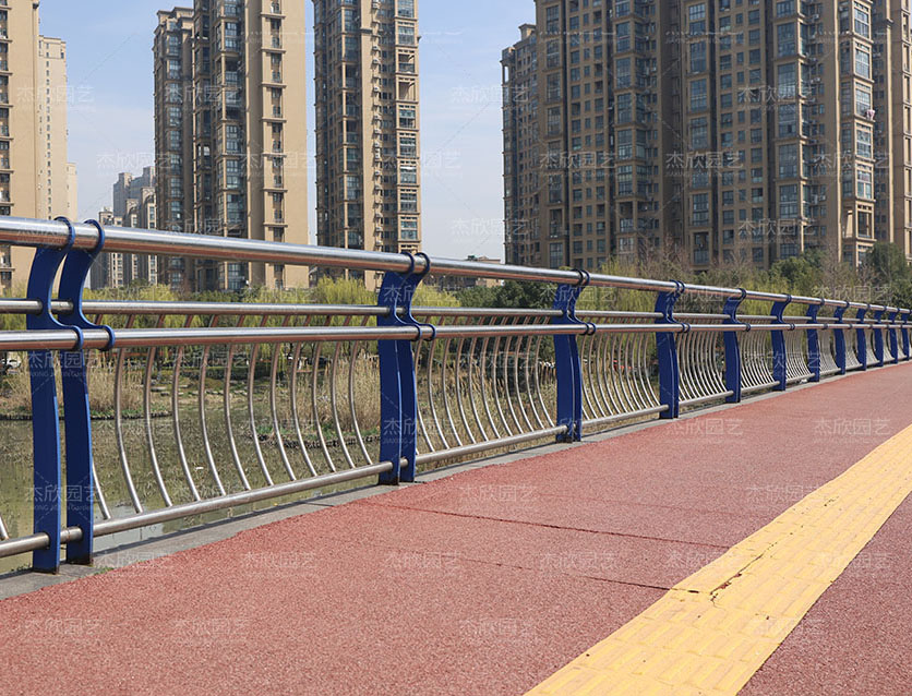 河道護(hù)欄金屬護(hù)欄